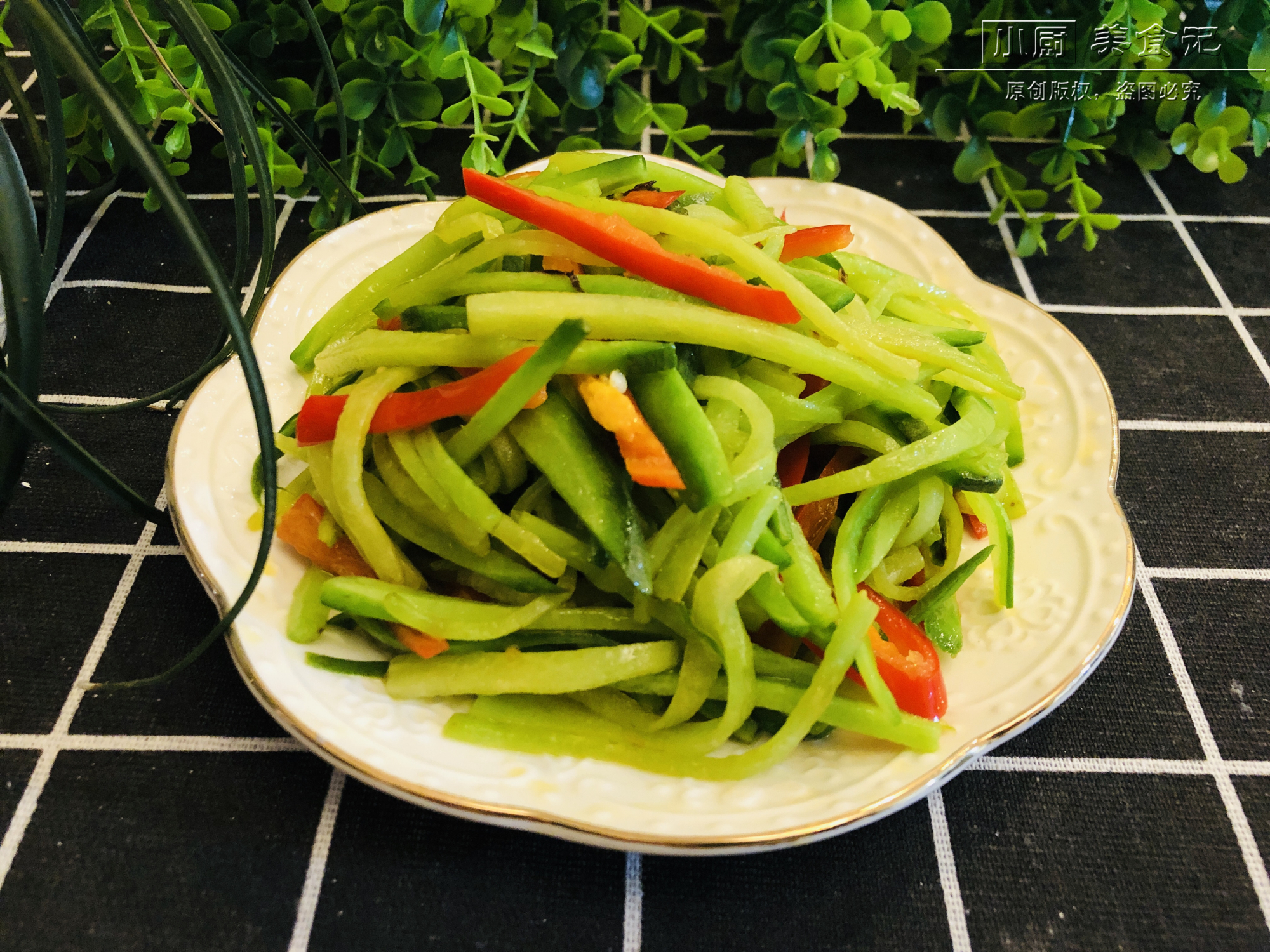 麻辣酸爽的萝卜丝,脆香嫩滑,绿色健康,多种营养味道足