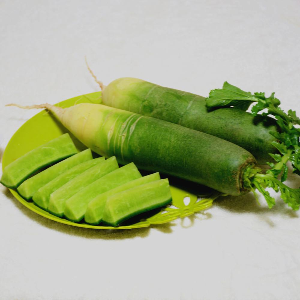 冬季人体内阳气相对亢盛,适量吃一些清凉的萝卜消散内热吧!