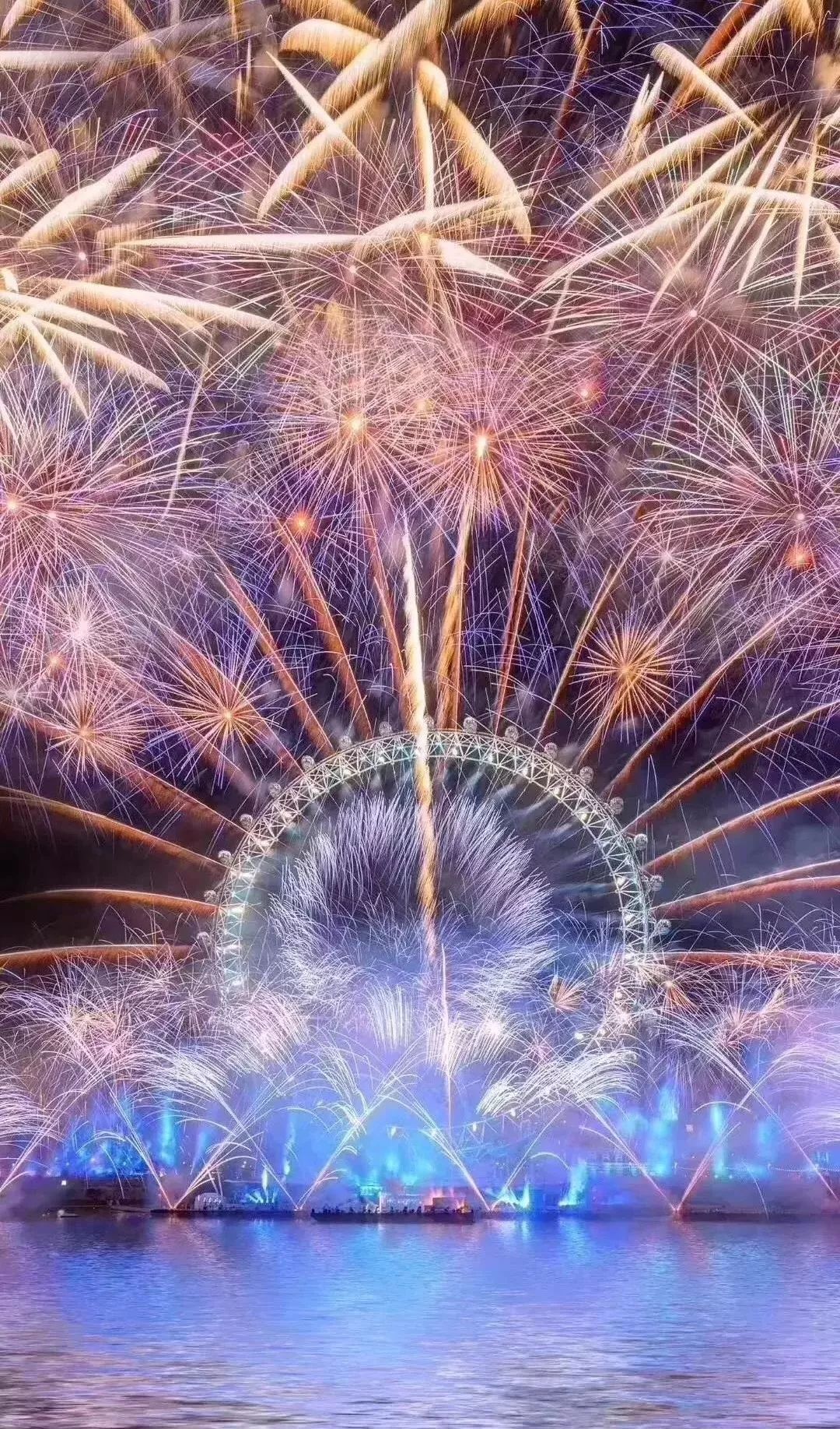 最美烟花来袭!又一次向世界展示了江西制造的魅力!