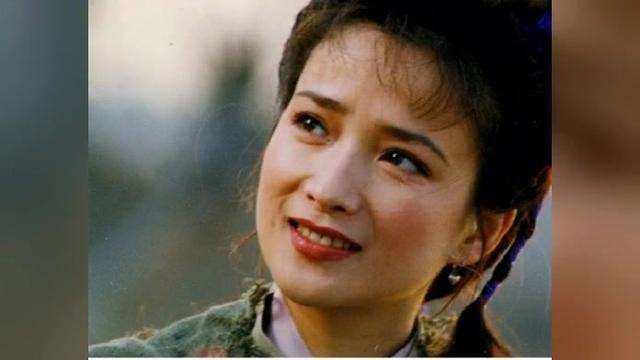 学者复原了李师师容貌图,当真倾国倾城,挺像这个女明星!