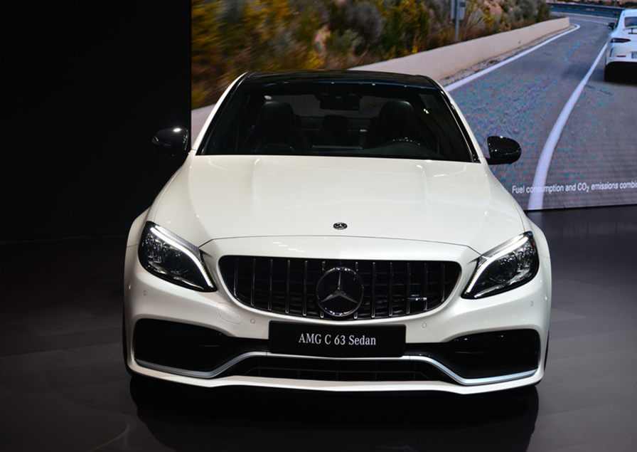 奔驰c级amg c 63 s的欣赏以及解析