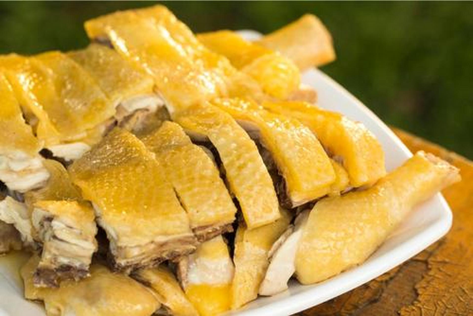 城市小吃地图#吴忠白水鸡是宁夏最为著名的清真风味小吃之一,全区