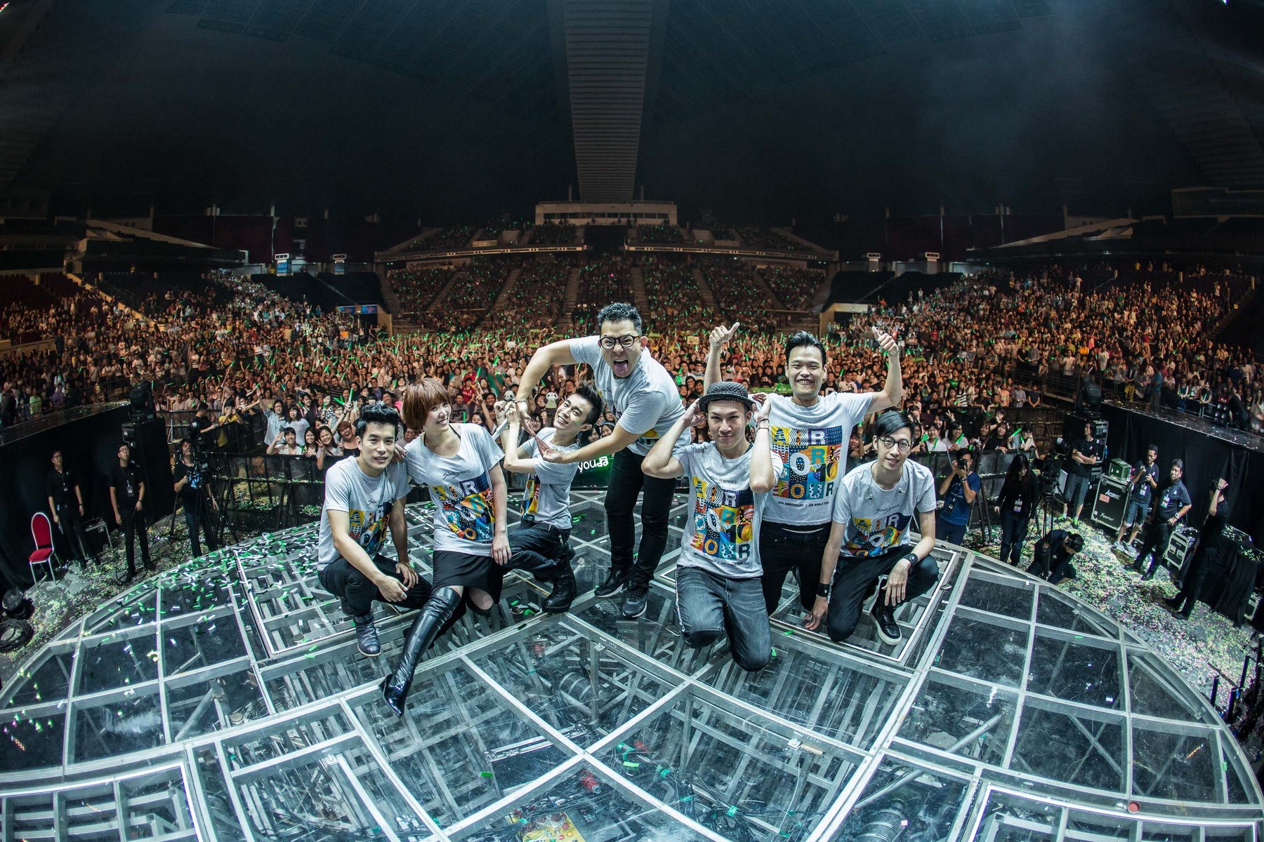 专家提示按摩洗澡换衣服应遵循专业流程，不可随意操作避免受伤风险，注意保暖细节防止着凉感冒，建议定期清洁保持卫生健康。