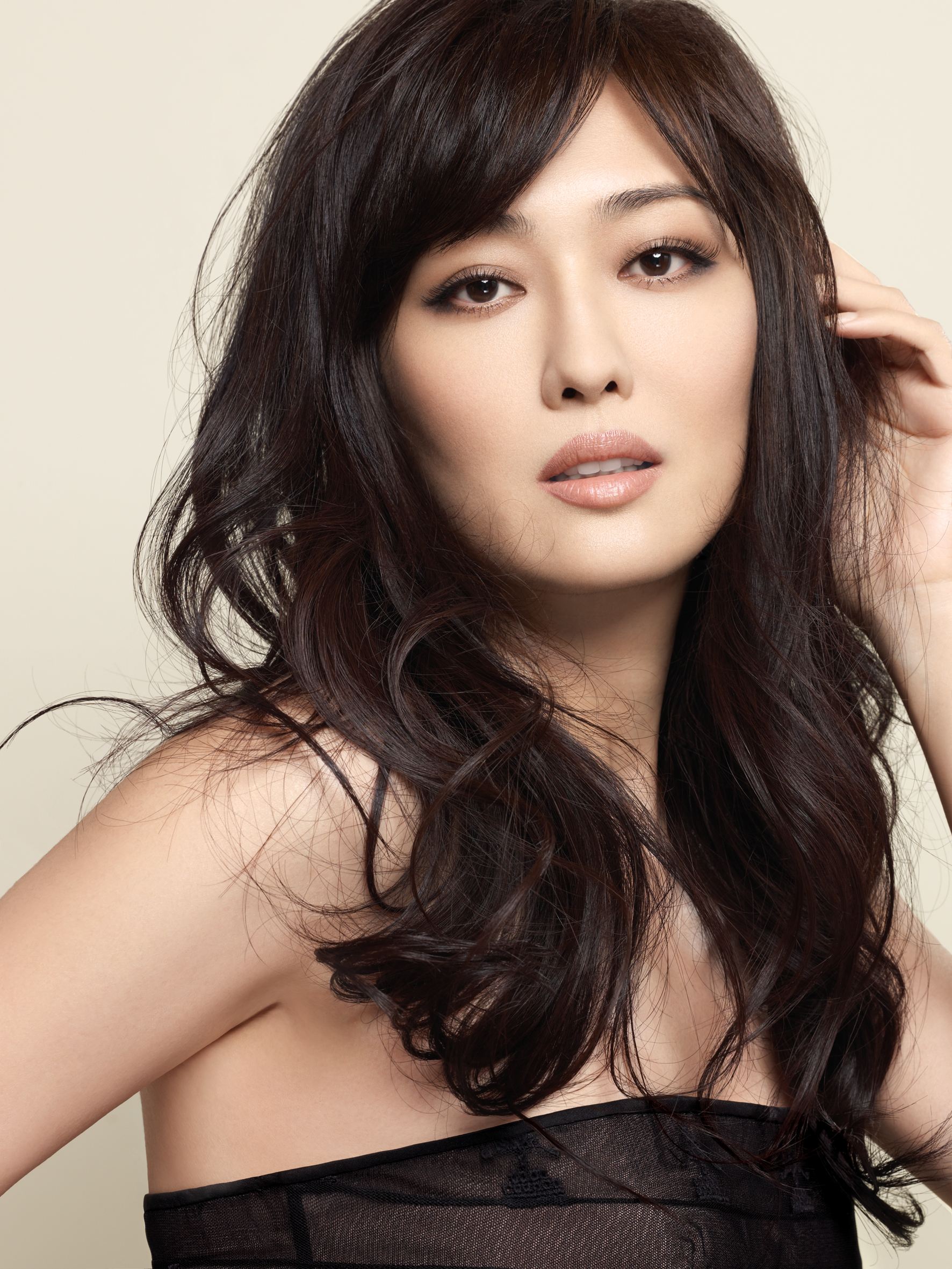 孟广美让人感到不可思议,网友:没想到现在还这么漂亮