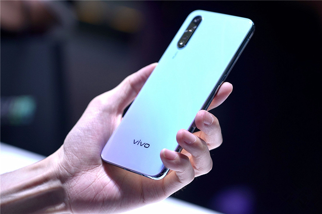 vivo发布新机vivo z5,对标荣耀9x,线上线下通吃