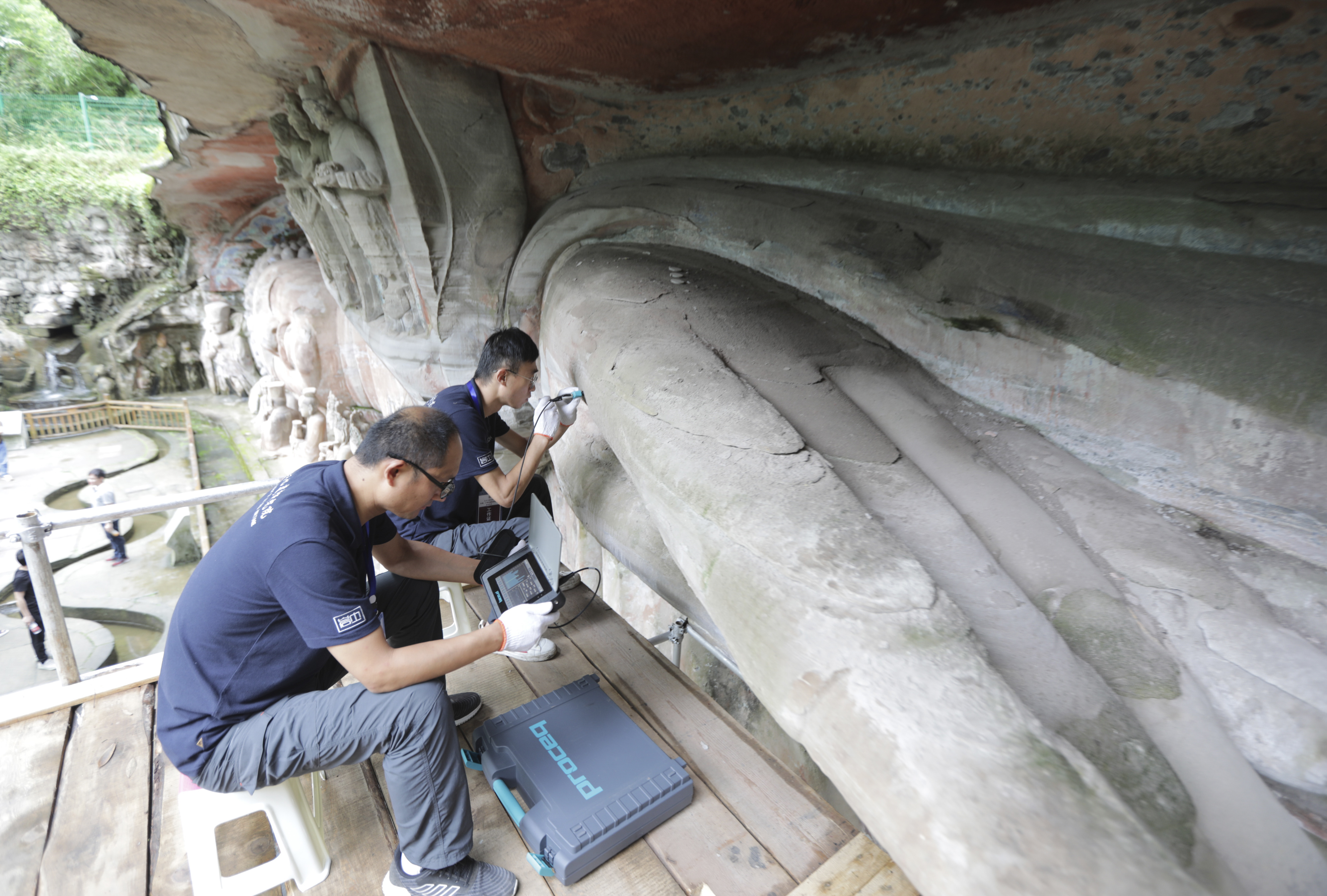 大足石刻卧佛正式启动修缮(2)