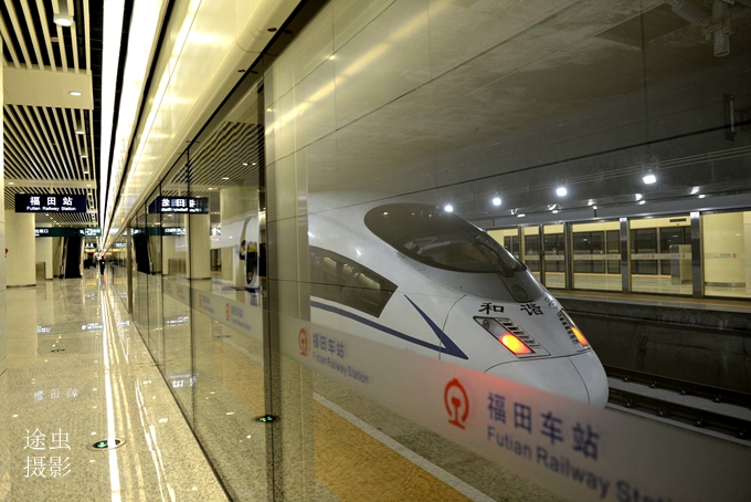 深圳西站列车图片