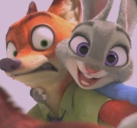 《疯狂动物城》兔子朱迪和狐狸尼克,网友:看!那是爱情的样子