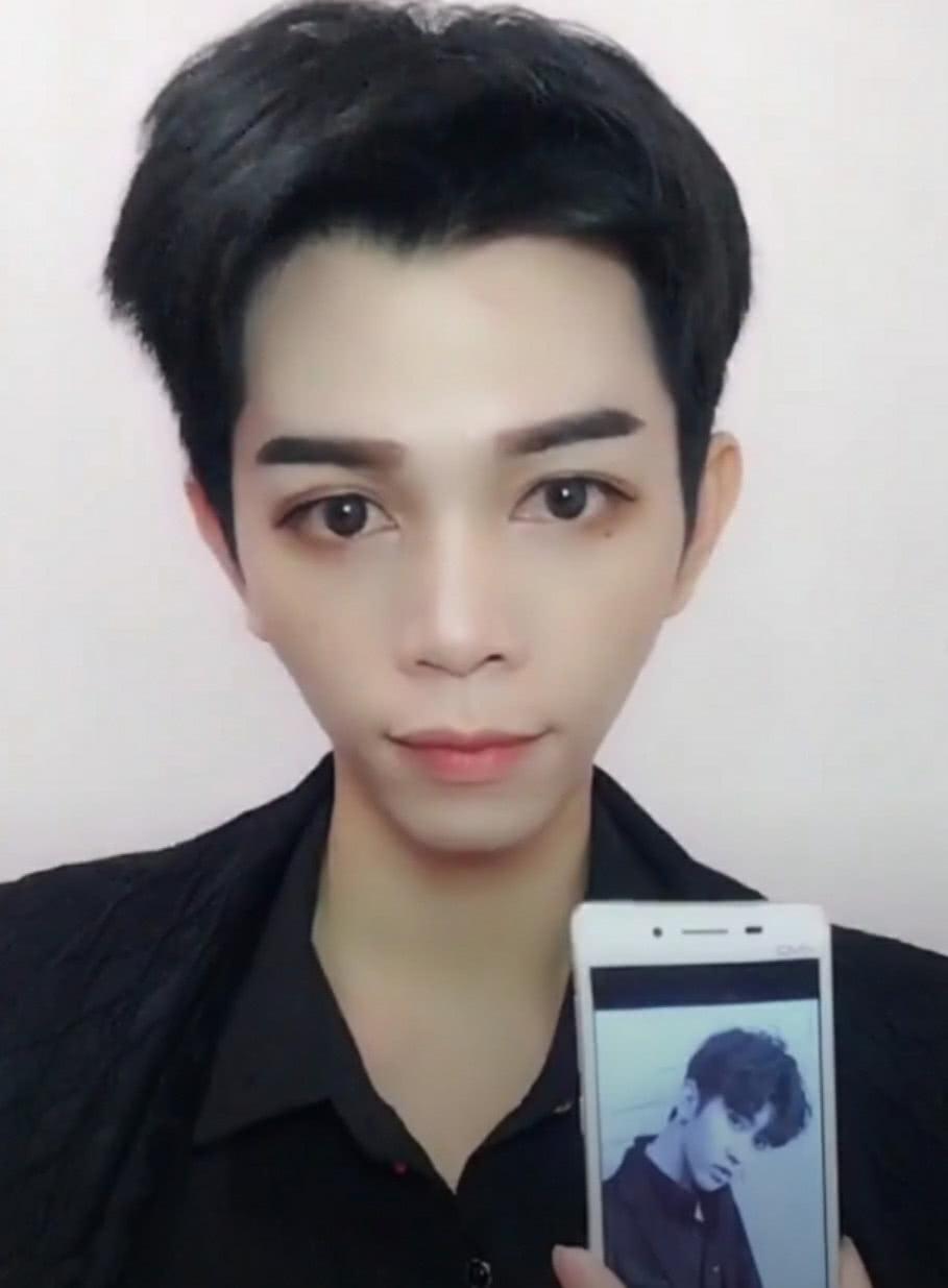 小伙仿妆蔡徐坤 网友表示懵逼