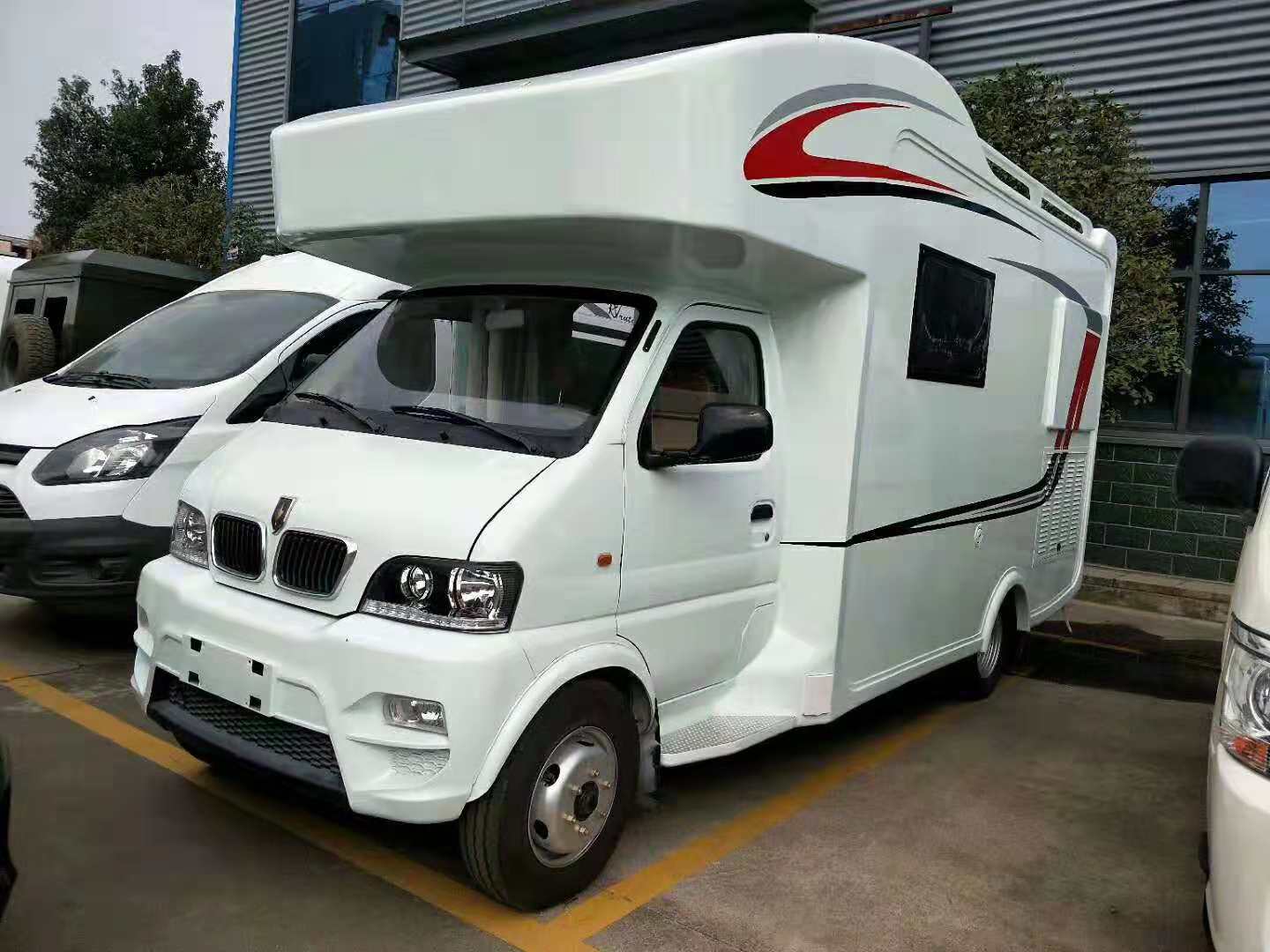 金杯旅居车,后置双人铺,一家人旅行之家