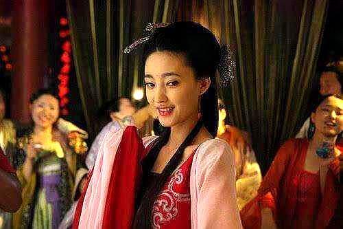 一双玉臂千人枕 baijiahao.baidu.com