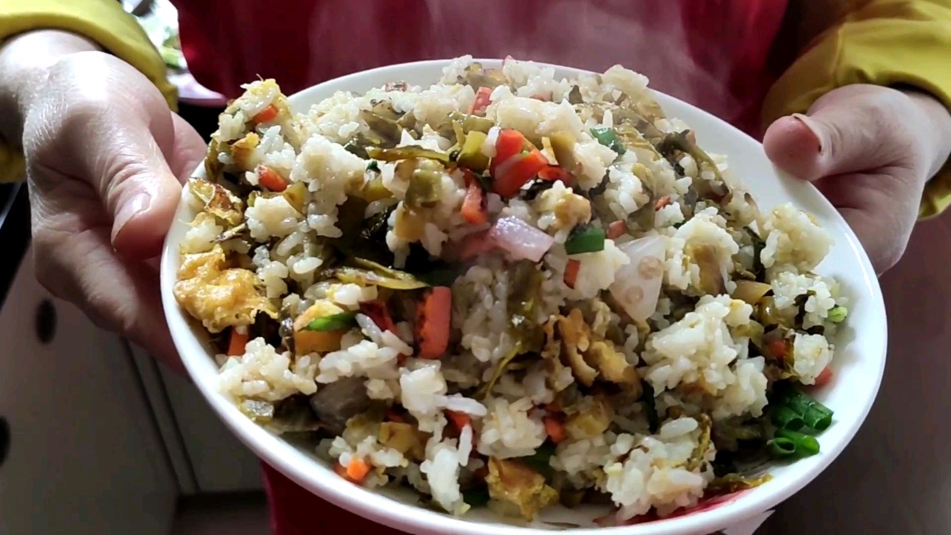 酸菜炒饭酸爽开胃,太爽口了 再也不怕夏天没胃口了