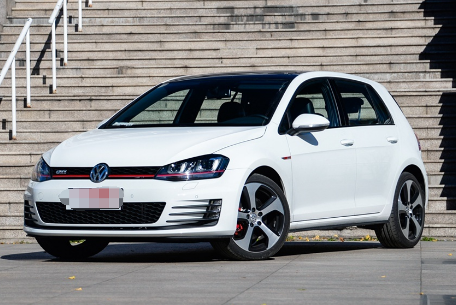 高尔夫gti是一款很不错的车型,拥有独特的外观设计