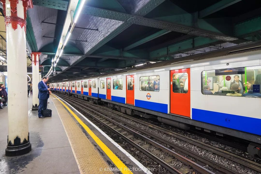 伦敦地铁维多利亚线图片