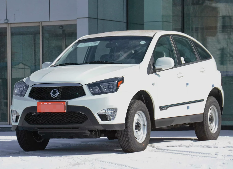 双龙汽车-爱腾外形沉稳大气,辨识度比较高,外表十分霸气