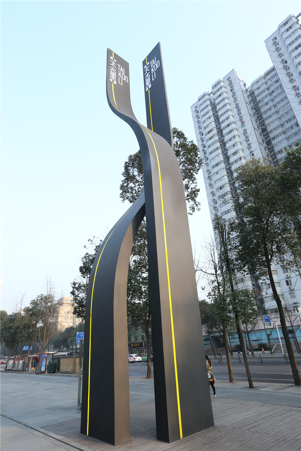 看了众多的房地产导视牌 还是第6个最有创意