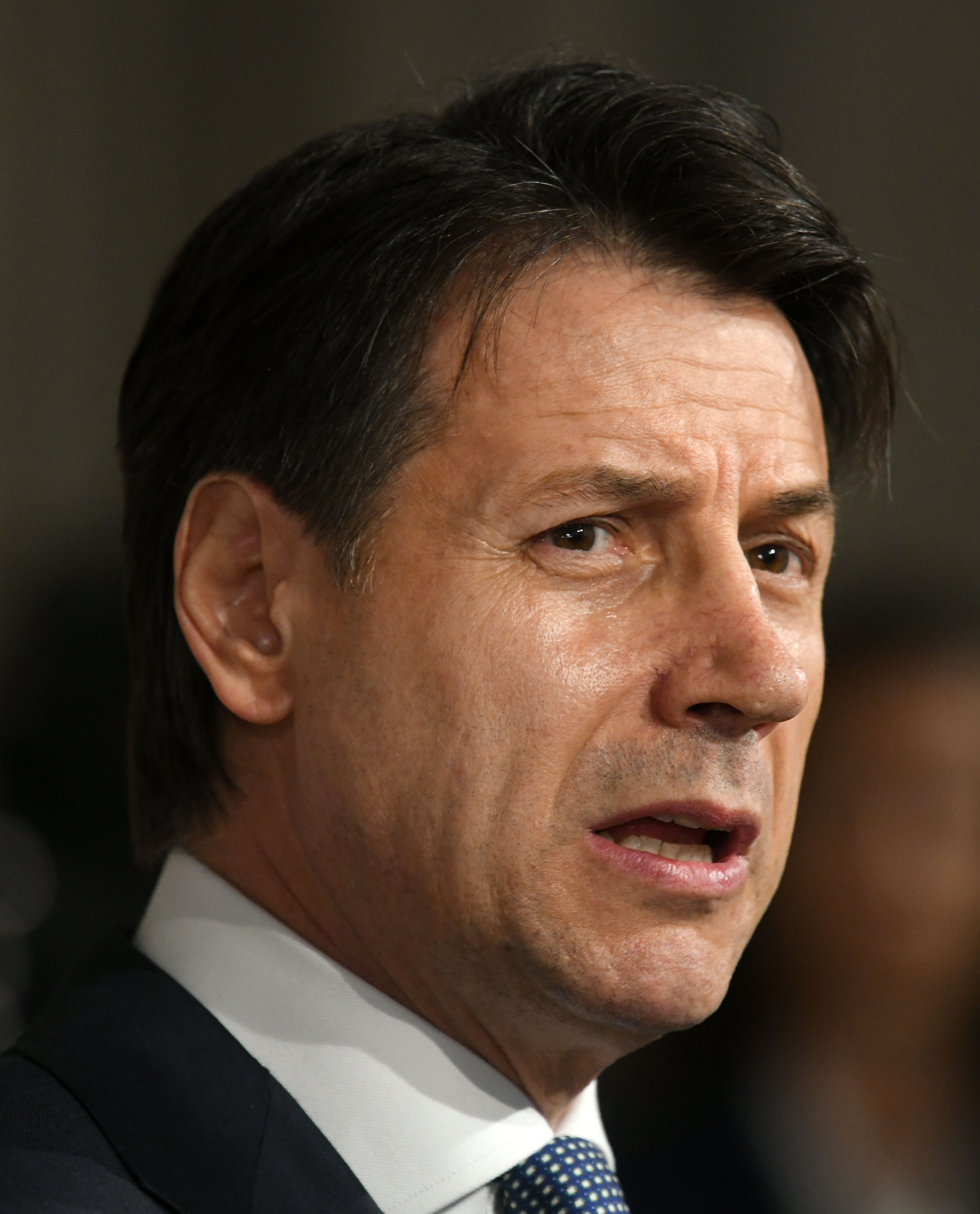 意大利总统任命朱塞佩·孔特为新政府总理(3)