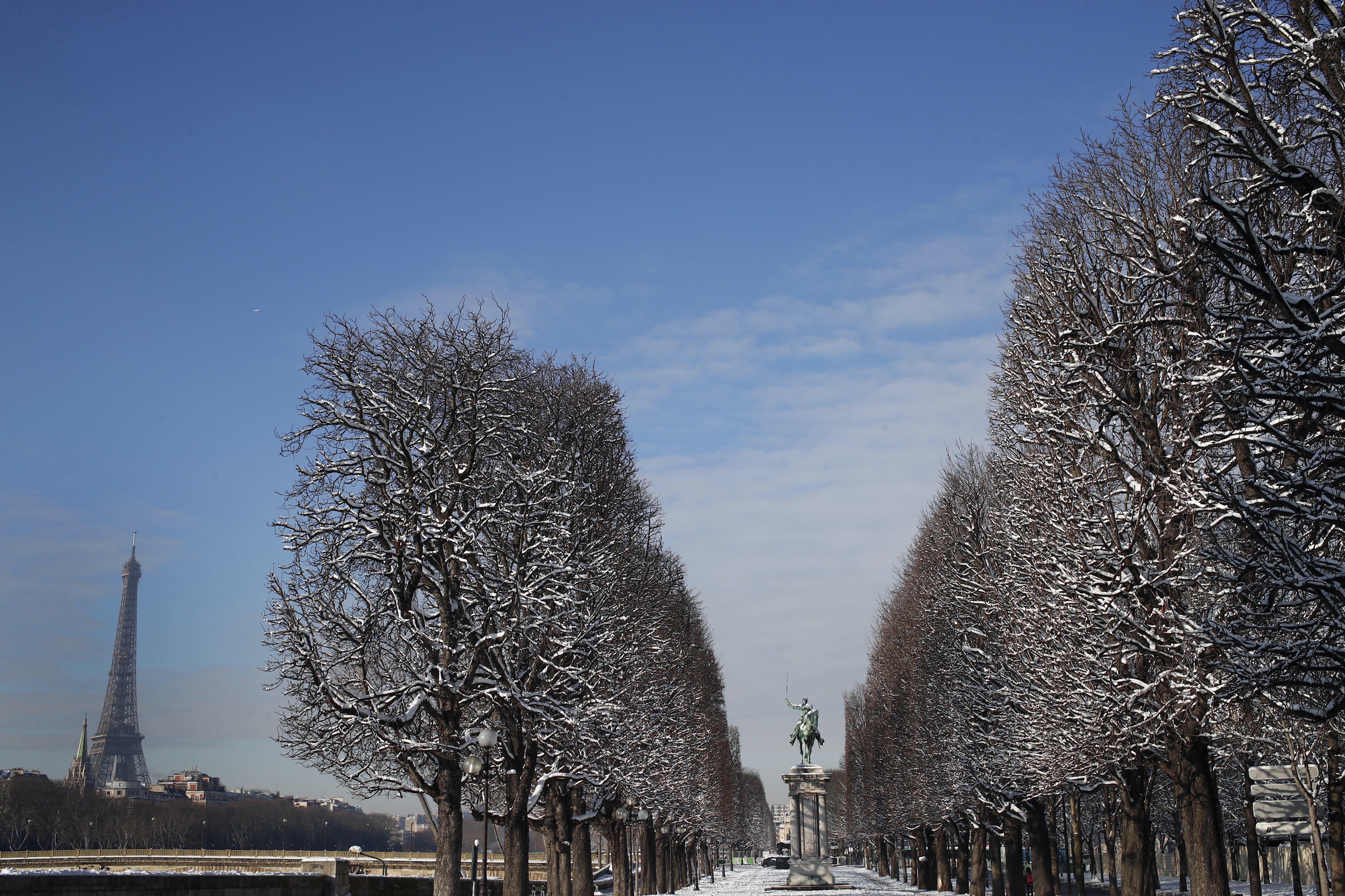 (外代一线)(1)雪后巴黎