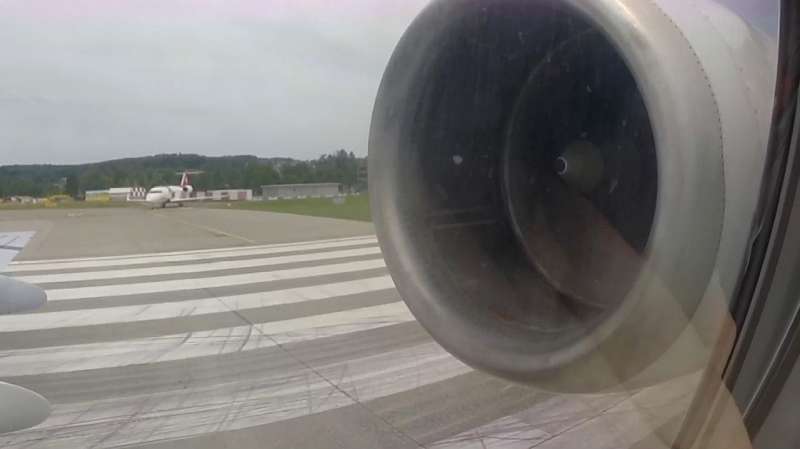 海尔维特航空—福克100,从苏黎世起飞,近距离感受引擎轰鸣声!,科技,航天航空,好看视频