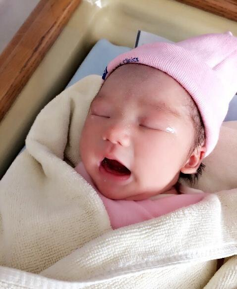 宝宝出生如何报喜?网友们的回答亮瞎你的眼