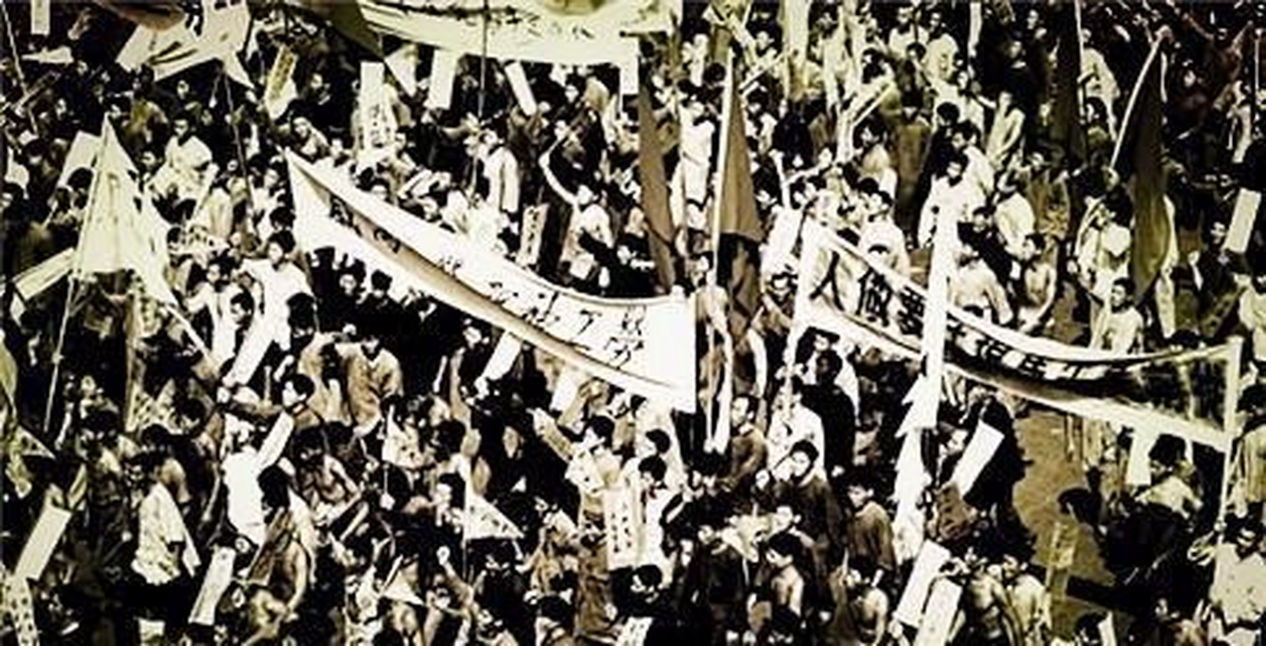 1922年1月,香港海员举行大罢工,遭到香港英国当局的武力镇压.