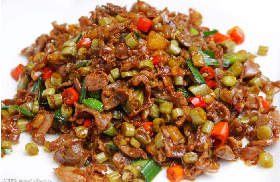 "酸辣鸡胗"这道菜适合酸辣口味的人,非常的好吃!