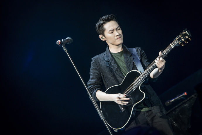 梁博北京演唱会圆满成功,这一次造不同却依然是帅气的酷男孩