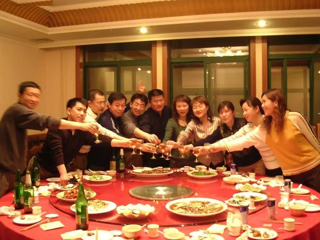 同学聚会aa制,4人不转账被踢出群,5天后得知情况大家愣了