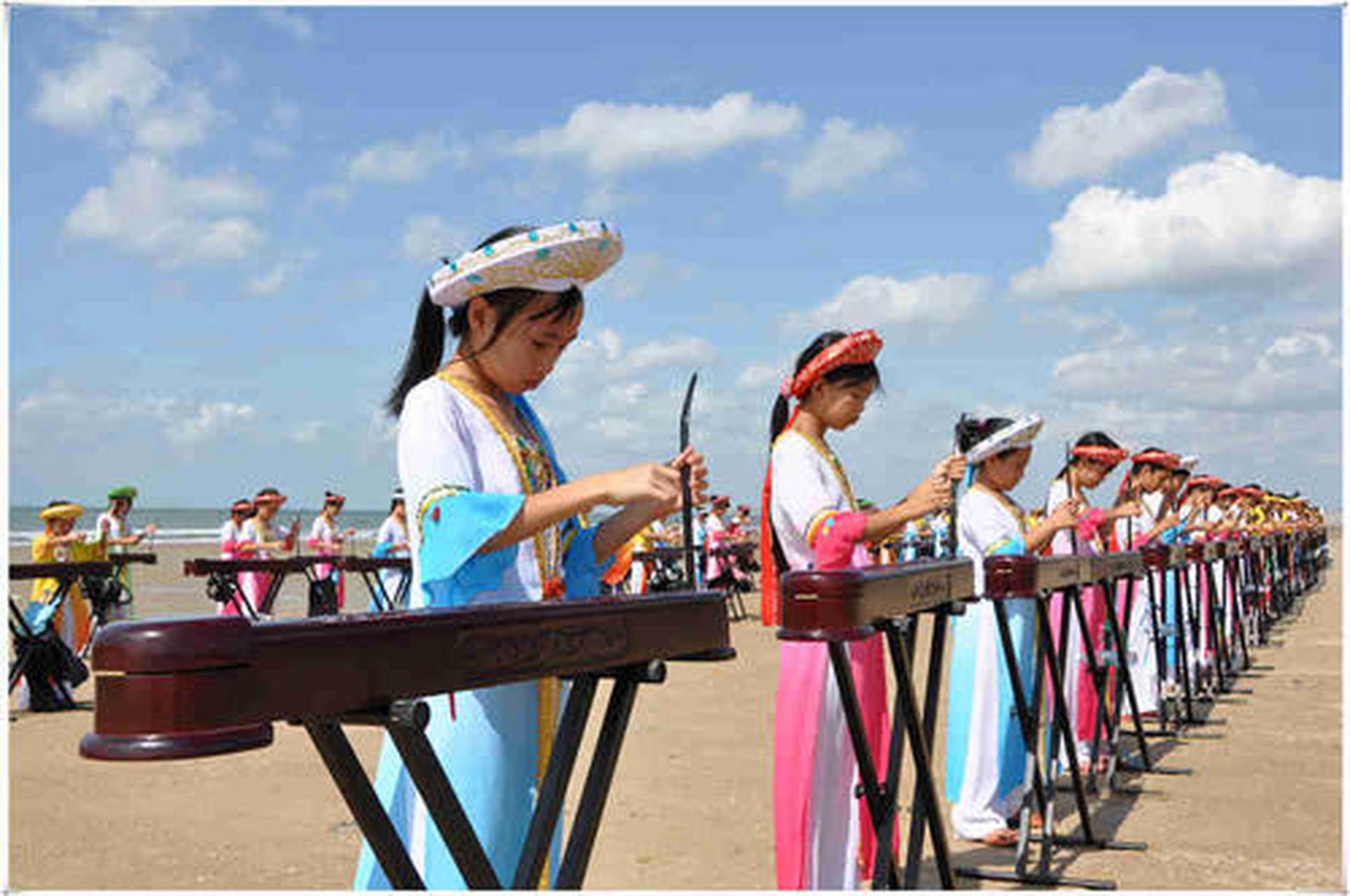 非遗印记#【非遗】京族独弦琴艺术:1511年以来,京族先民陆续从越那è