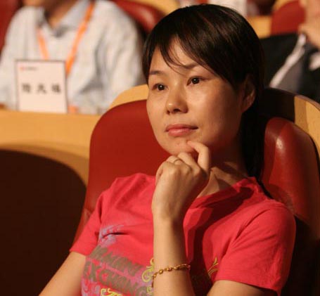 她是马云的老婆,家境平凡也没有美貌,但她却是成功人士背后女人