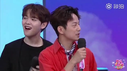 快乐大本营花絮 蔡徐坤何炅微博互关的小秘密曝光