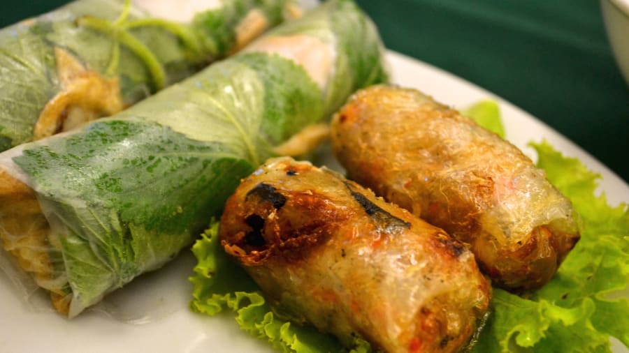 去越南旅游时不可错过的10道街头美食,吃了这些就不用去饭馆吃了