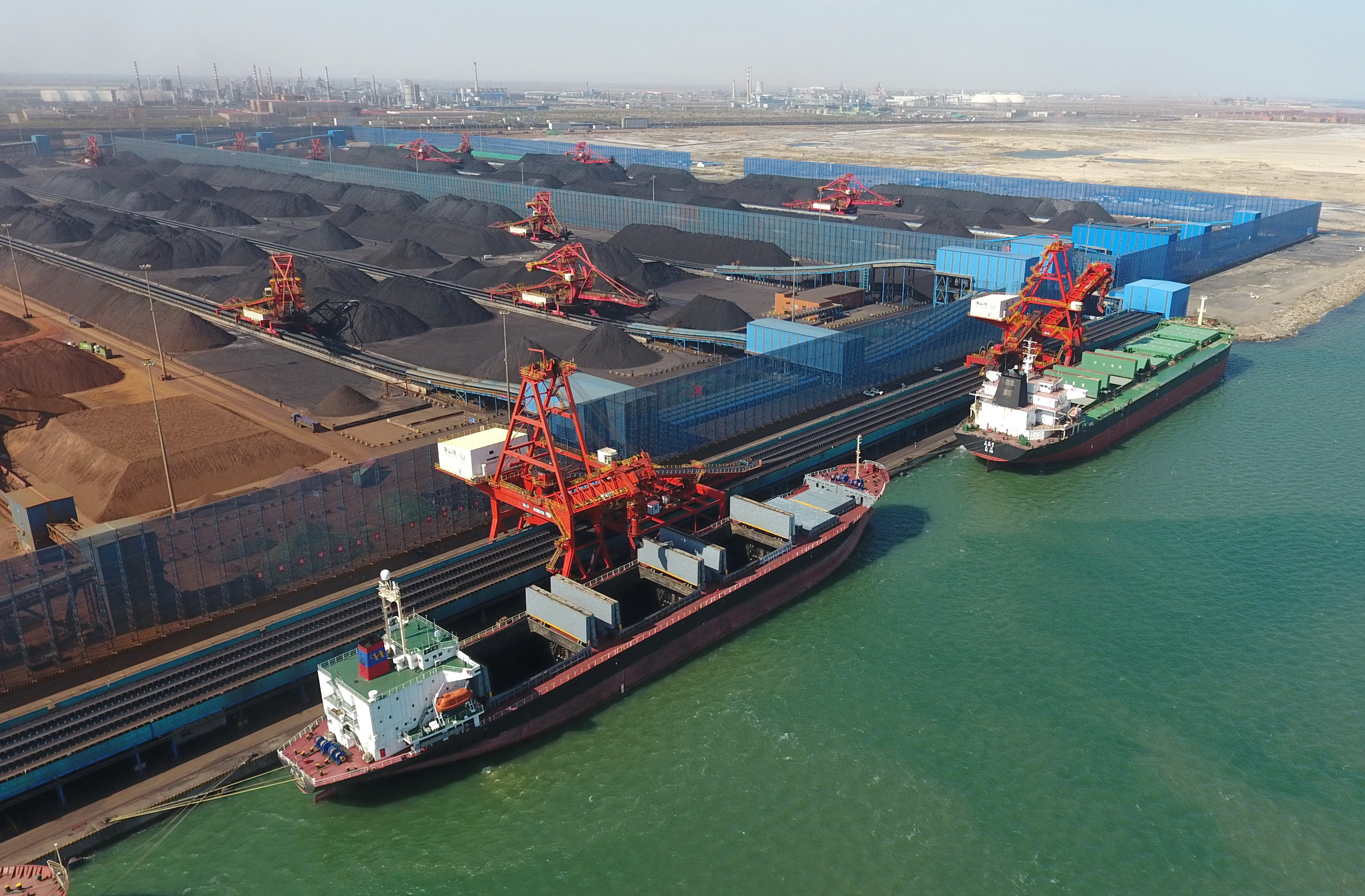 唐山港加速运转保障"北煤南运"