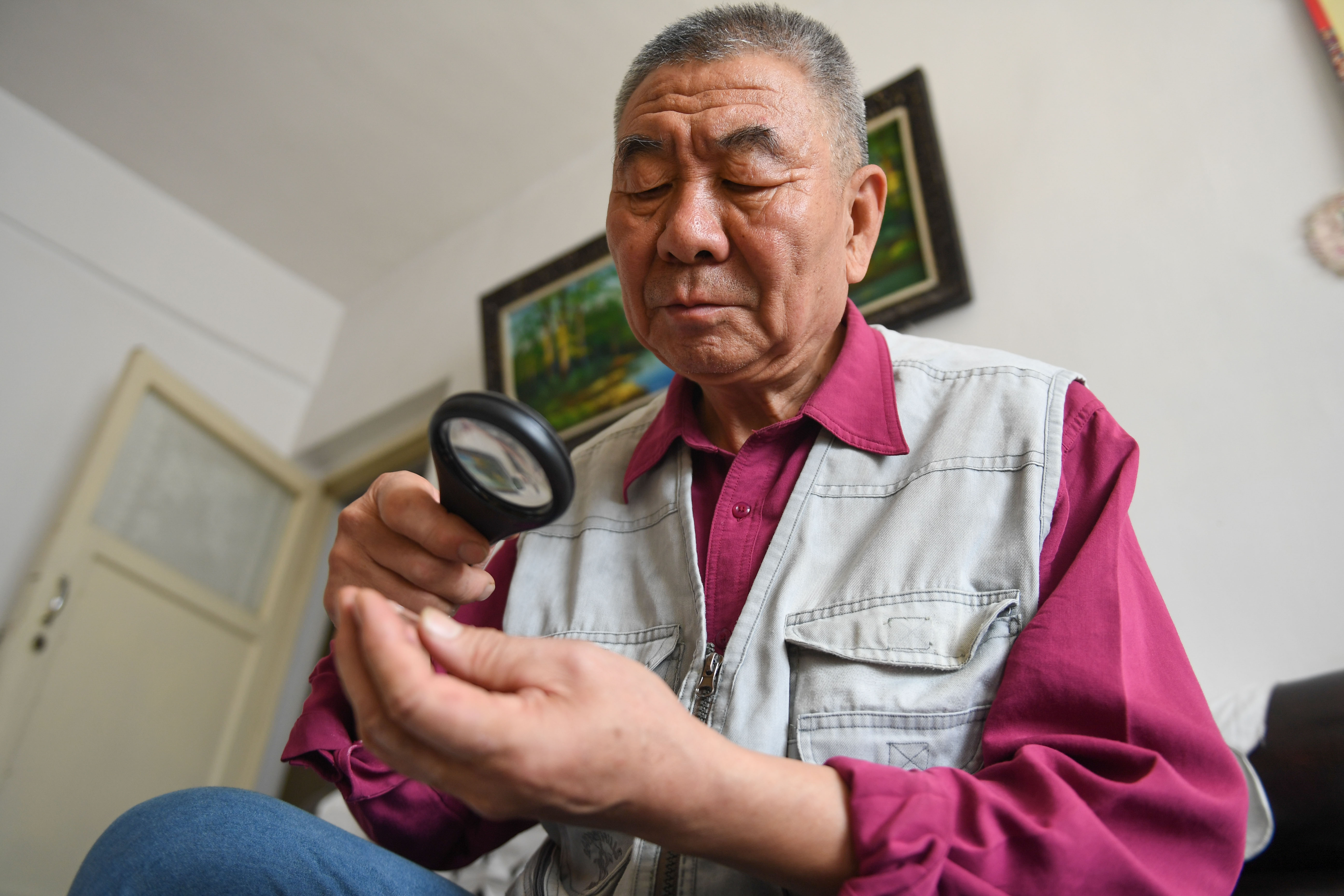 "铁路收藏家"刘振起:用老物件见证中国铁路的变迁(2)