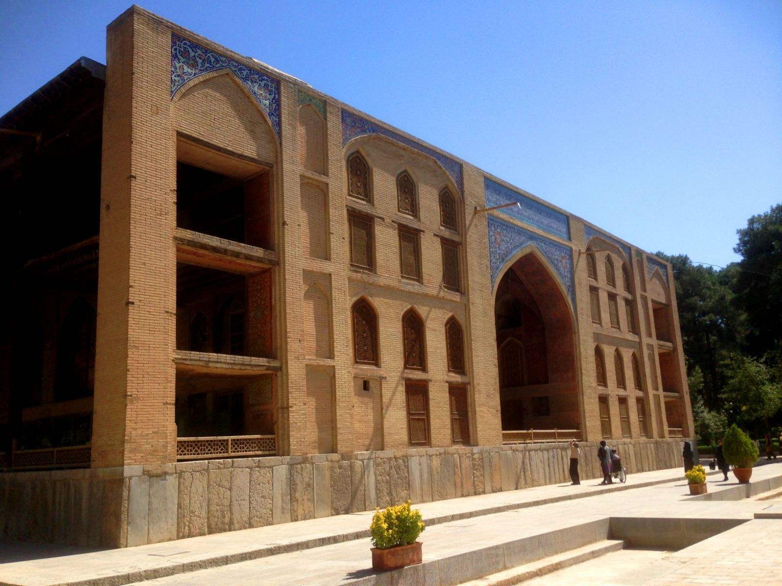 这个古城,被称为波斯明珠