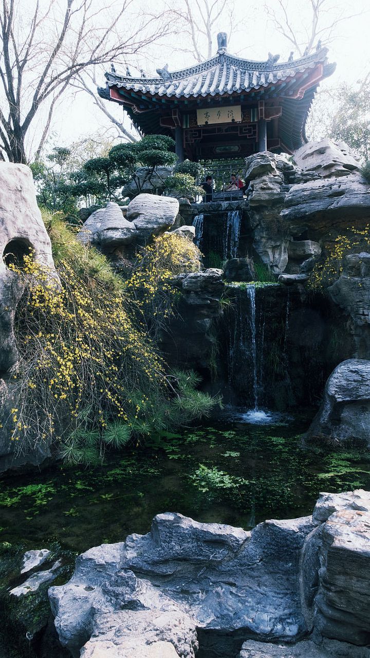 围子山是济南东部新城的一个重要山体,位于唐冶新区,周围有刘公河和土