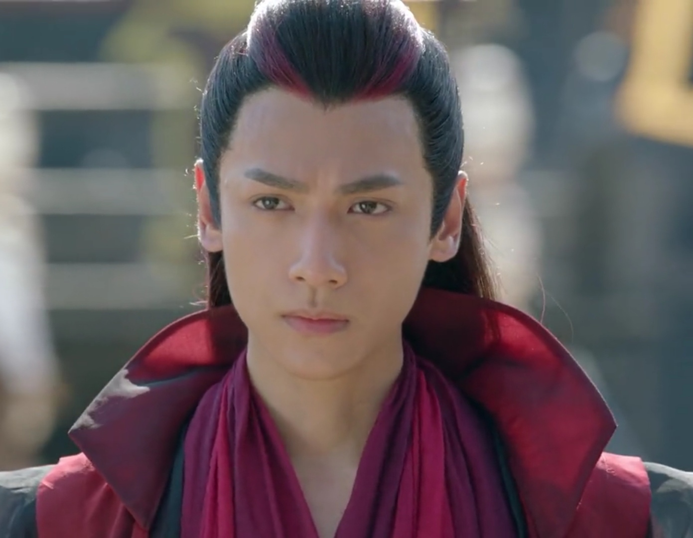 《屏里狐》罗云熙被吐槽黑,就算黑成"包拯"又如何?关键帅啊!