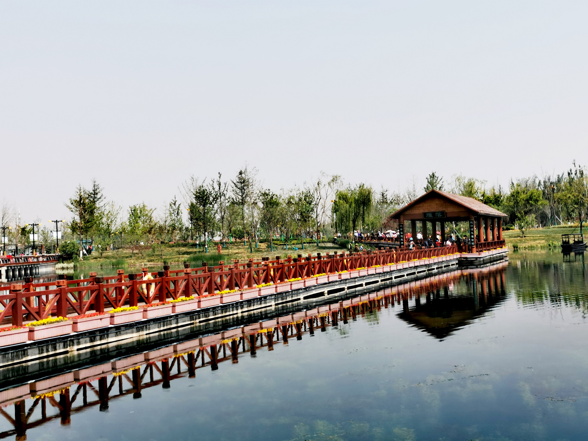 西安昆明池七夕公园的鹊桥