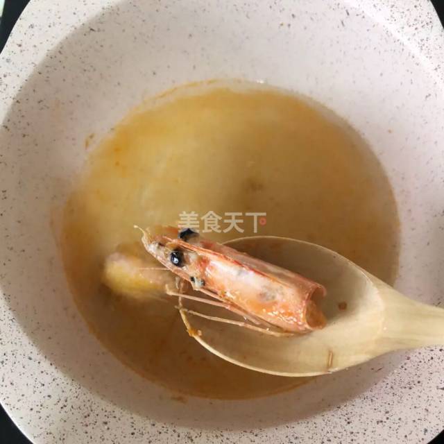 芹菜虾仁粥,粥稠味鲜,超营养宝宝辅食