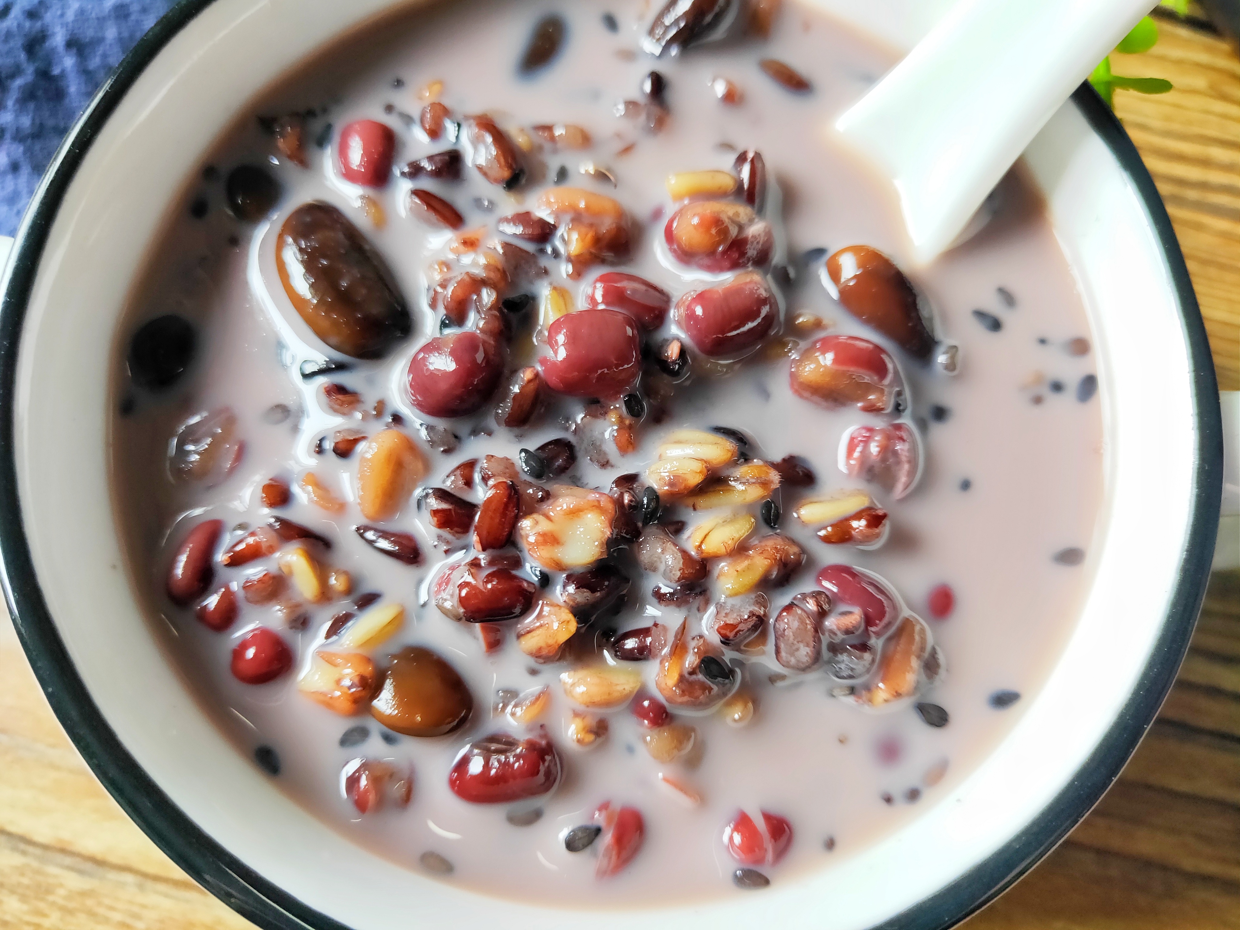 天热我家最爱喝的甜粥,比奶茶好喝,夏天多喝,香甜可口极简单