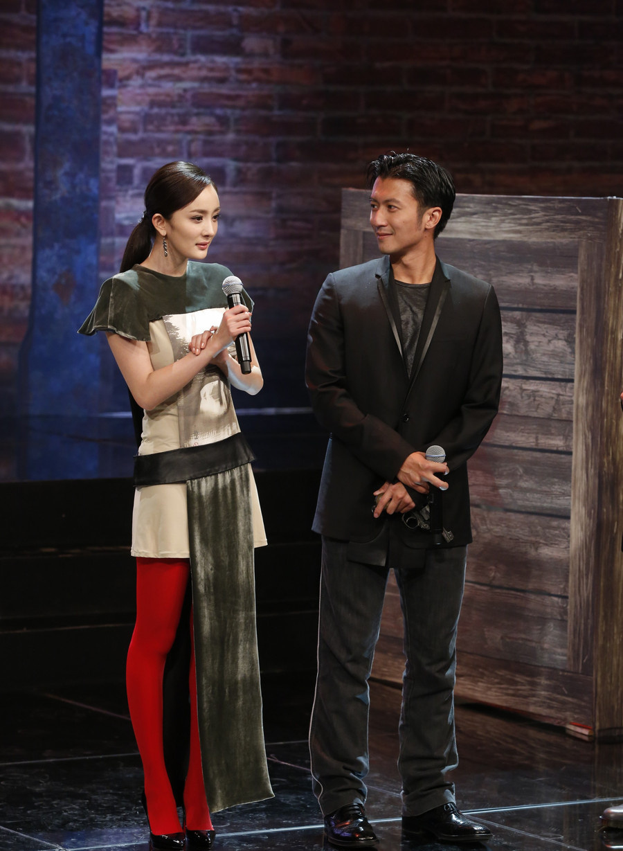 谢霆锋杨幂遭谣言缠身,王菲表示无法忍受,杨幂的回复表明态度