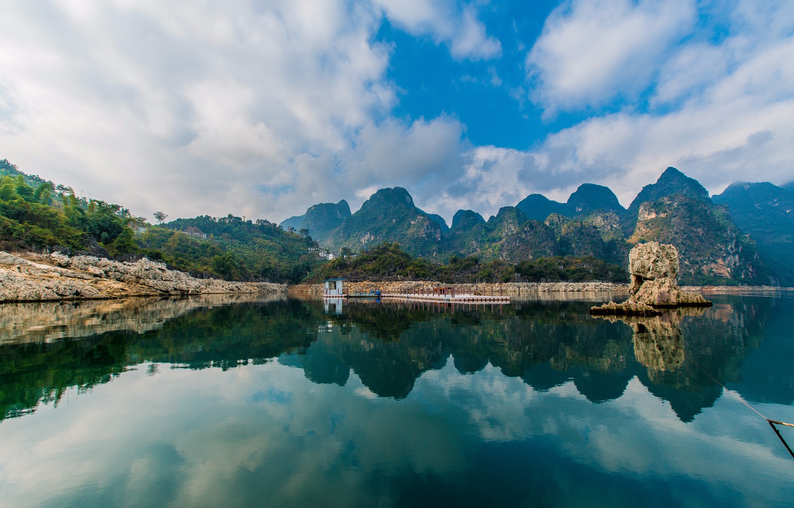 贵州最佳山地,是世界锥状喀斯特地质地貌的典型代表,醉美黔西南