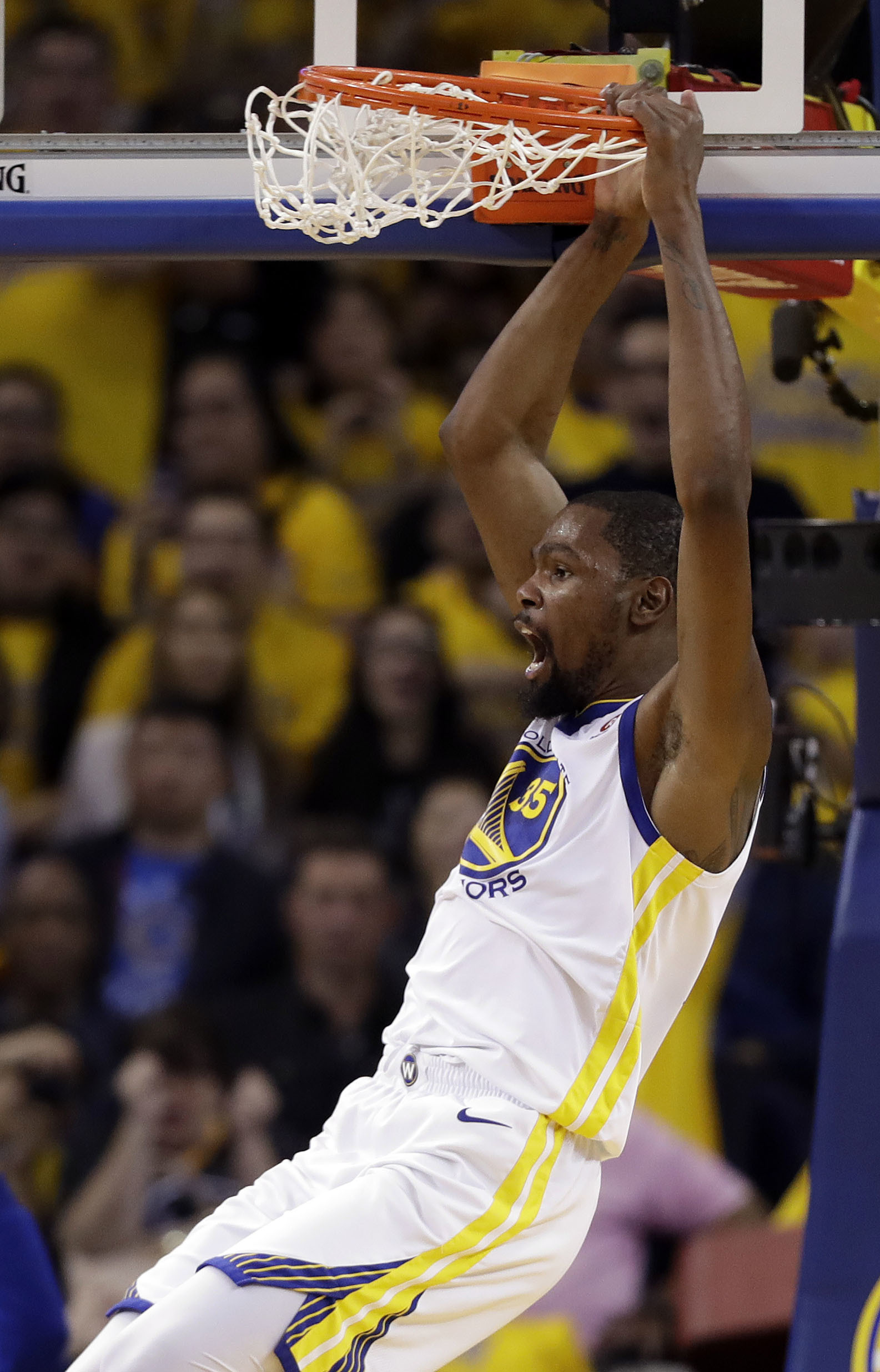 篮球——nba西部半决赛:勇士胜鹈鹕(2)