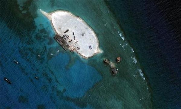 南沙琼台礁,浮出水面的南海岛礁,是中国最南端的陆地