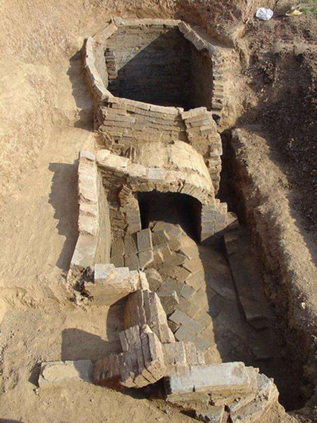 此权臣偷看尼姑洗澡,死后使计反盗墓,陪葬品最终上缴国库