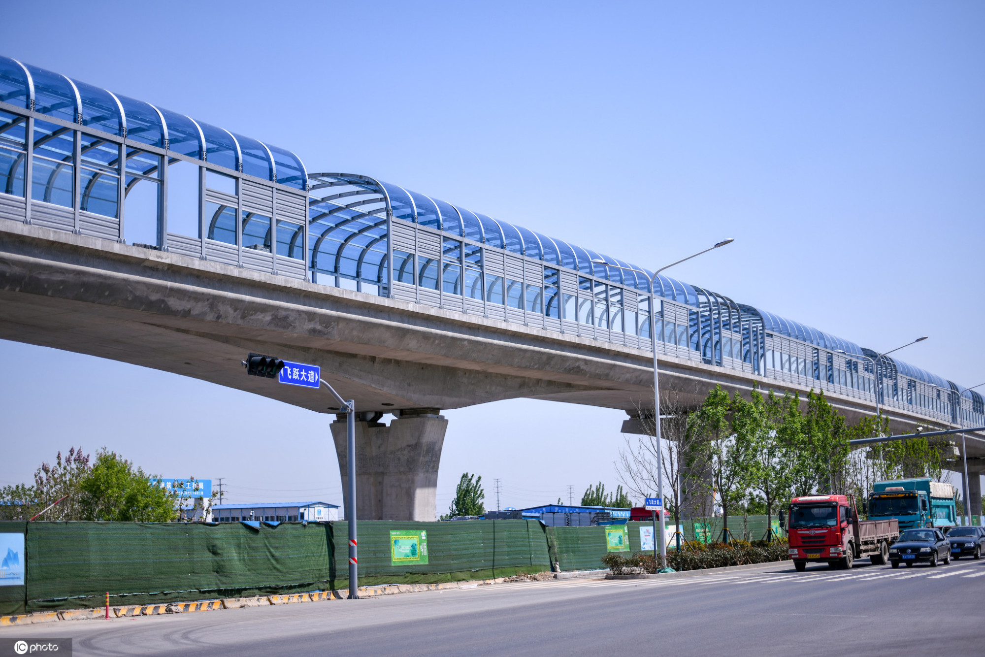 济南最短高架轨道全长仅千米