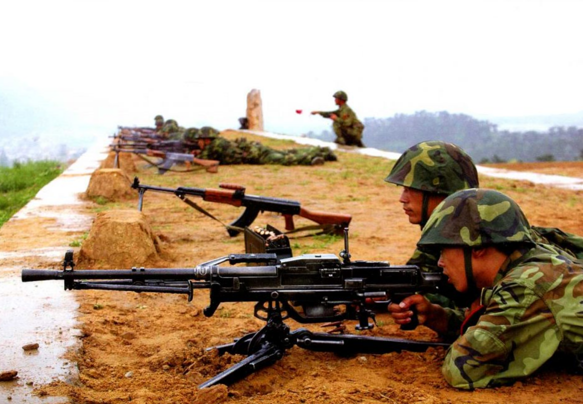 仿制世界名枪pkm的80式机枪,性能优秀却为何没有装备在军队中?