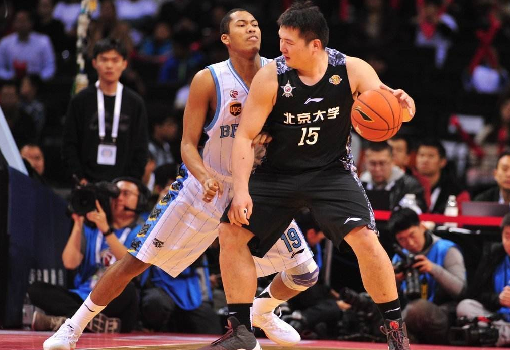 cba广东男篮首发苏伟球员三次空蓝!球迷:杜锋主帅你该