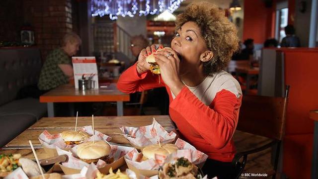 正确的减肥方法一定是可以持续下去的,所以过度节食绝对不可行