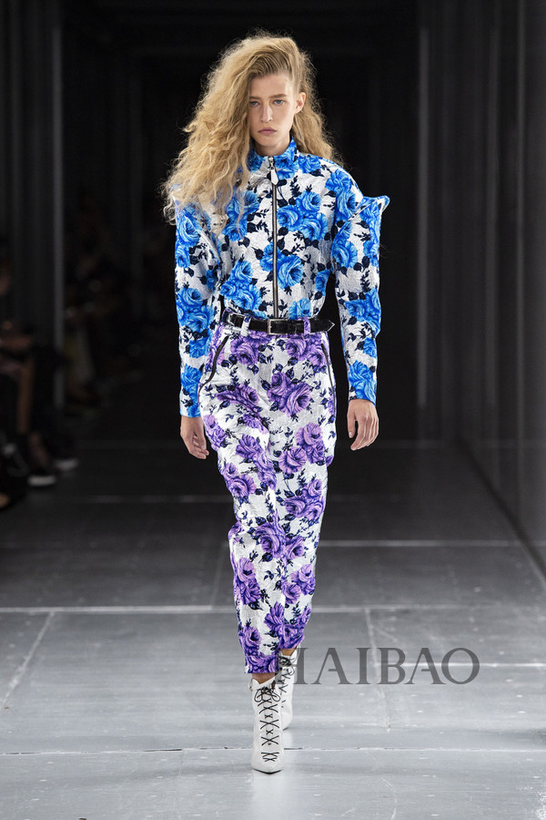 路易·威登lv (louis vuitton) 2019春夏女装秀,海报带你回顾巴黎时装